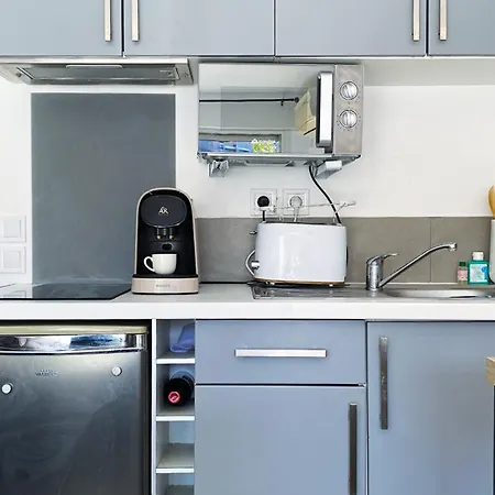 Апартаменты Clair, Climatise Avec Jardin Et Parking *