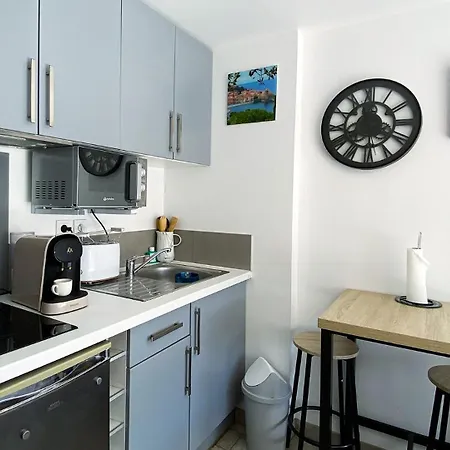 Clair, Climatise Avec Jardin Et Parking *